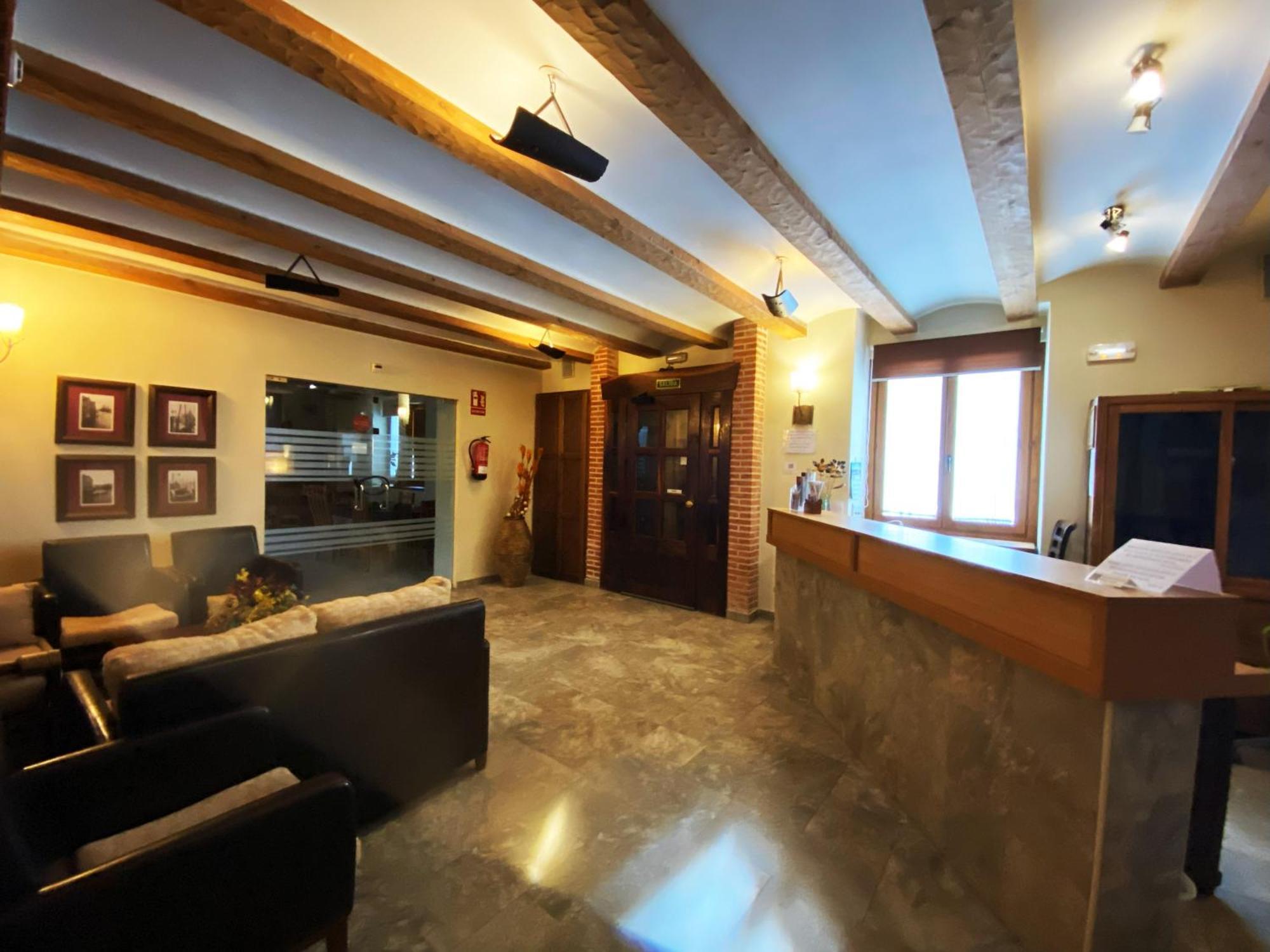 Ávila Hotel El Rastro - Palacio Duque De Tamames - מראה חיצוני תמונה