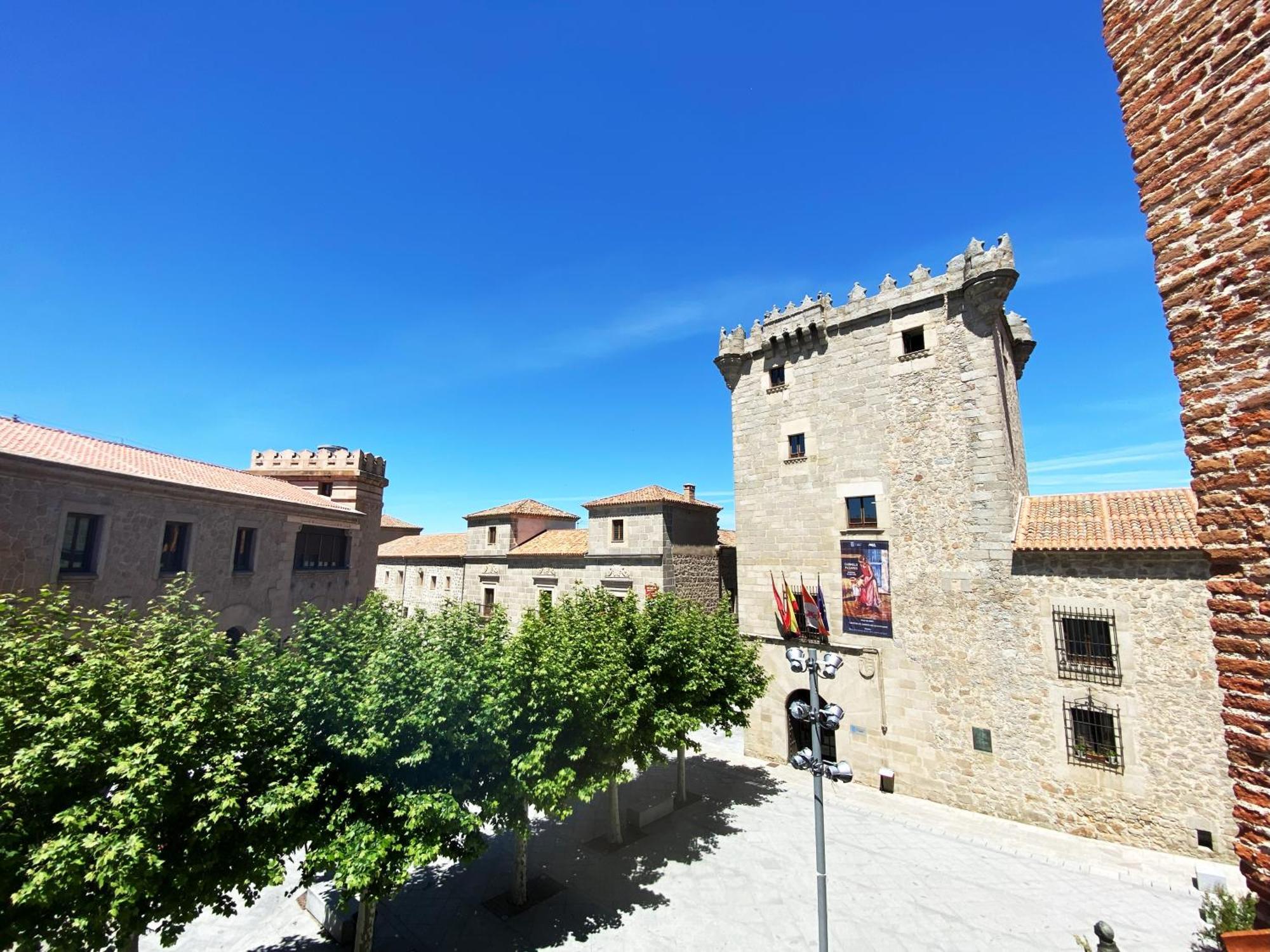 Ávila Hotel El Rastro - Palacio Duque De Tamames - מראה חיצוני תמונה